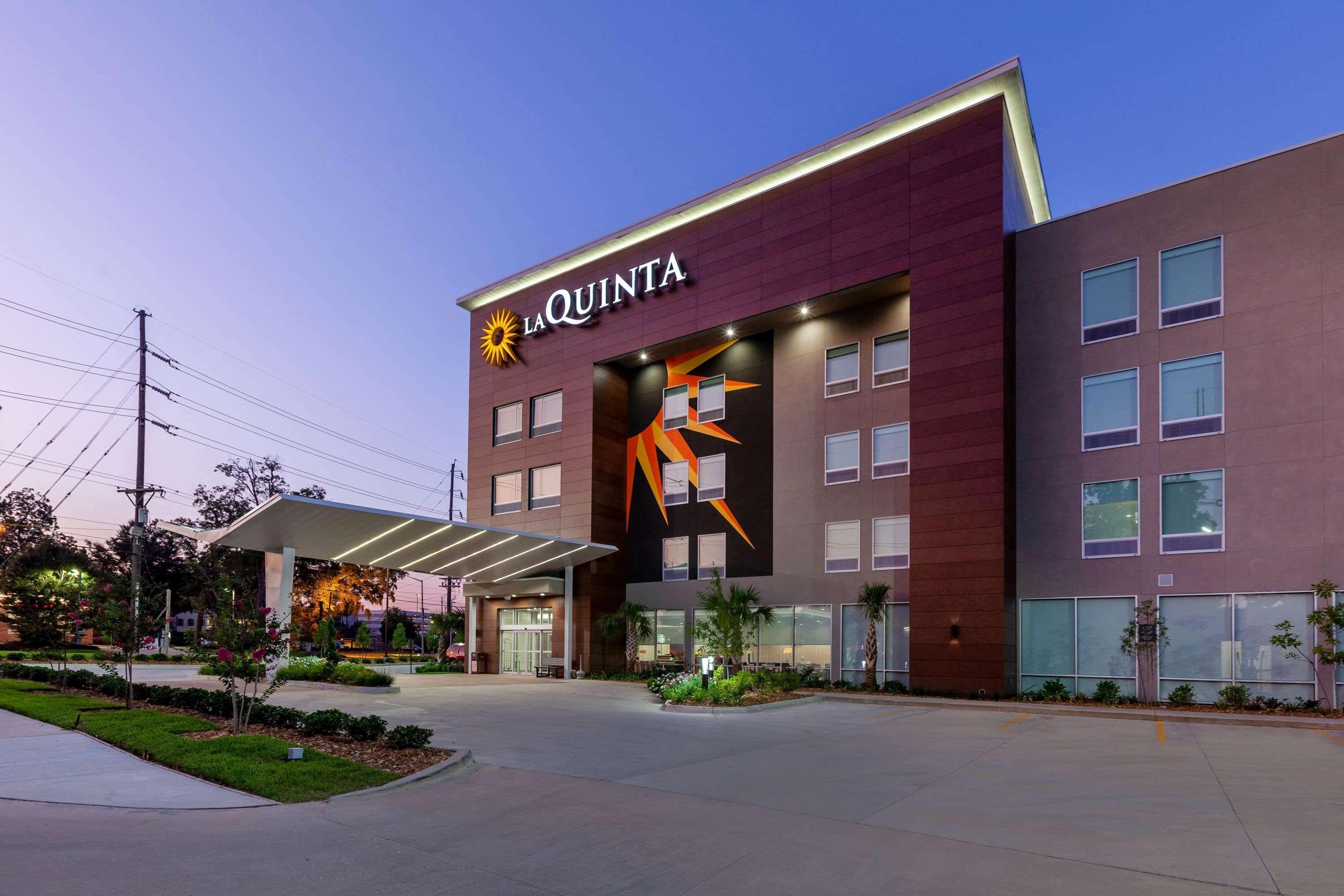 La Quinta Inn & Suites By Wyndham Lafayette Oil Center Exterior foto
